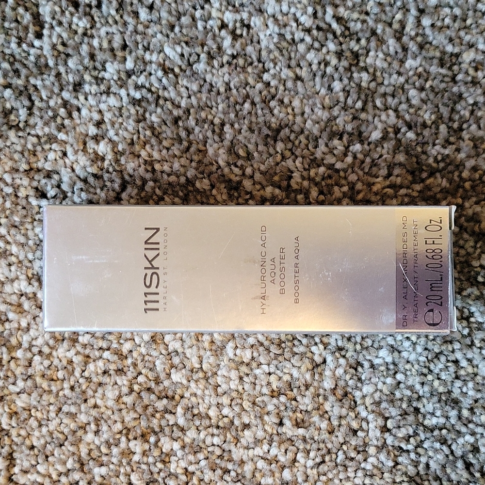 Hyaluronic aqua booster